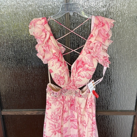 Mac Duggal Anthropologie Floral Printed Ruffle Shoulder Lace Up Gown size 2. - Picture 11 of 17